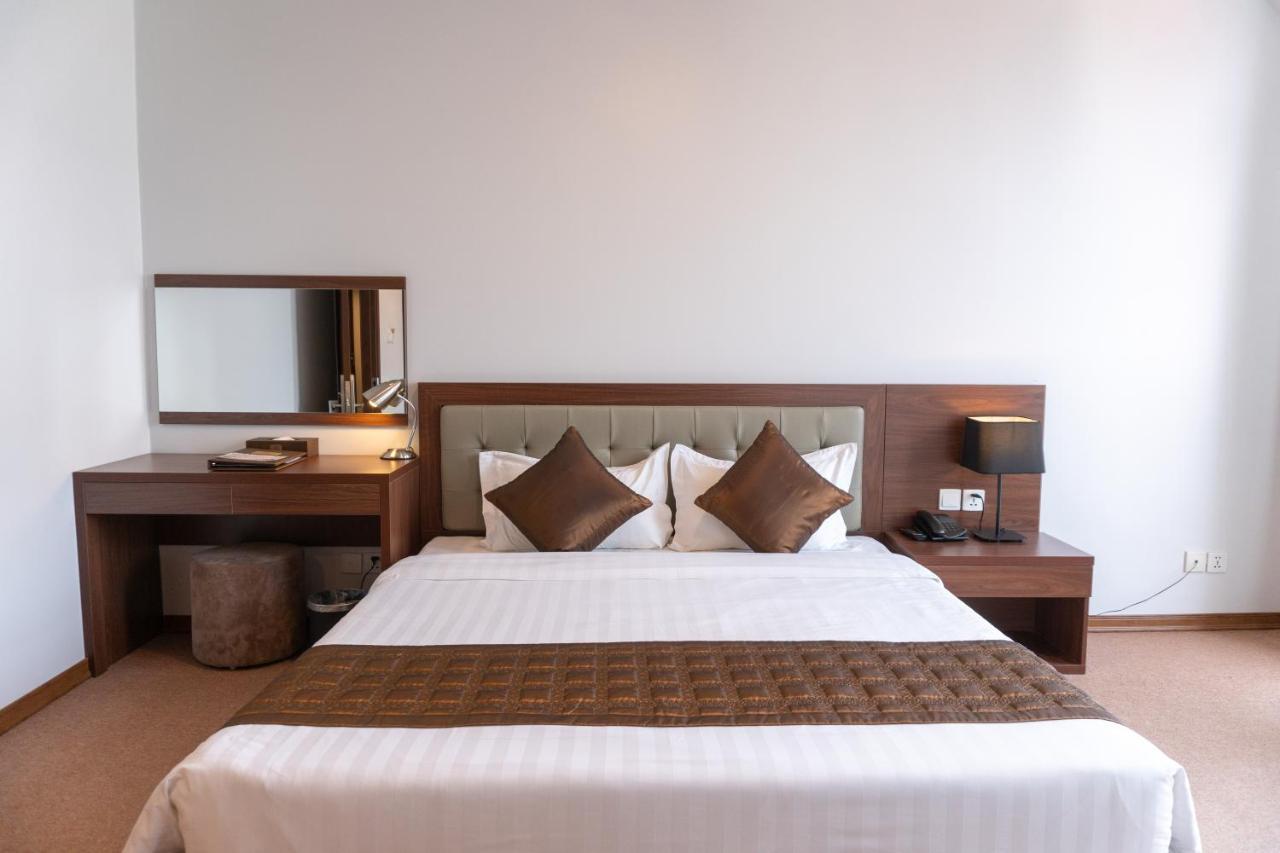 Imperial Boat Hotel Hai Phong Exterior photo